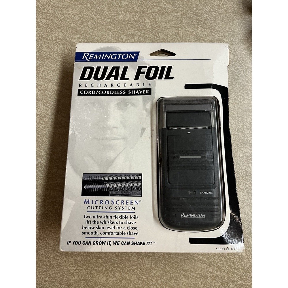 Remington Dual Foil Rechargeable Cord Cordless Shaver DF-40 BP NEW Vintage